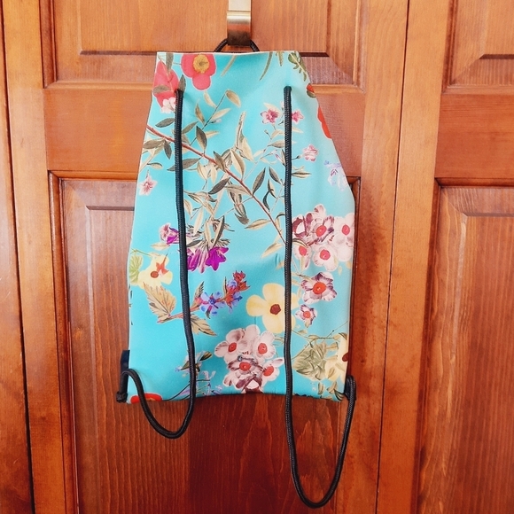 Triangl Swimwear neoprene turquoise floral drawstring beach bag backpack - Picture 7 of 7